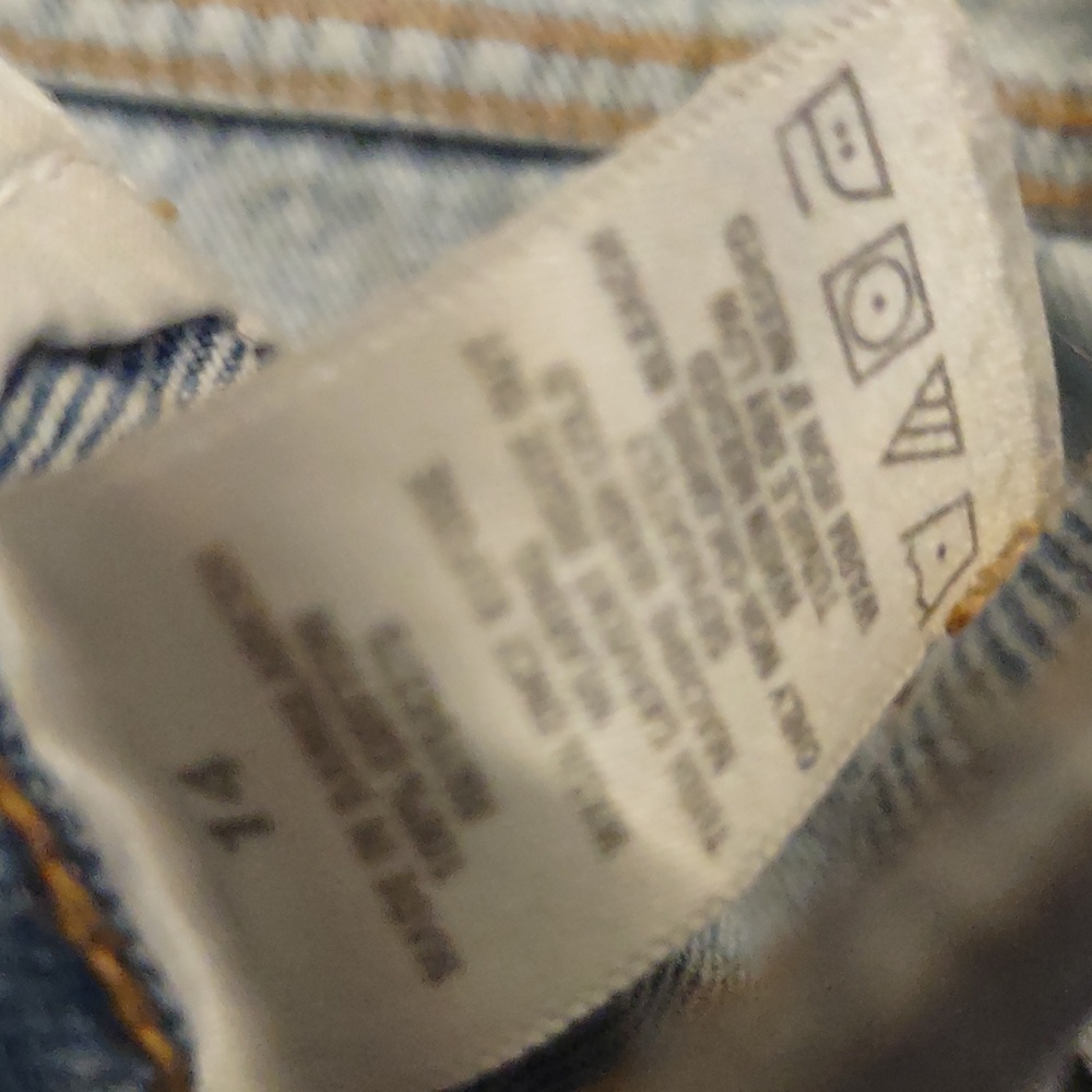 Light Blue Aeropostale Mom Jeans - Picture 3 of 10